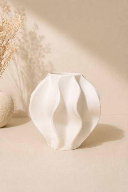 Modern Sculptural Vase | Minimalist Home Decor | 3D Printed Flower Vase